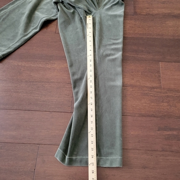 Eddie Bauer Women's Soft Velour Wide Leg Lounge Sweatpants Size L Green - Picture 8 of 8